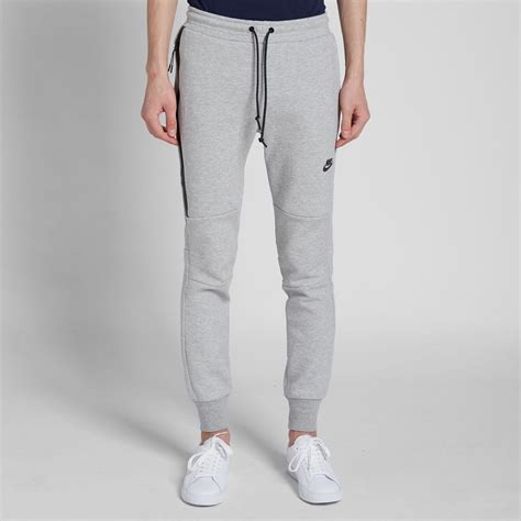 oude nike tech fleece|nike tech fleece pants.